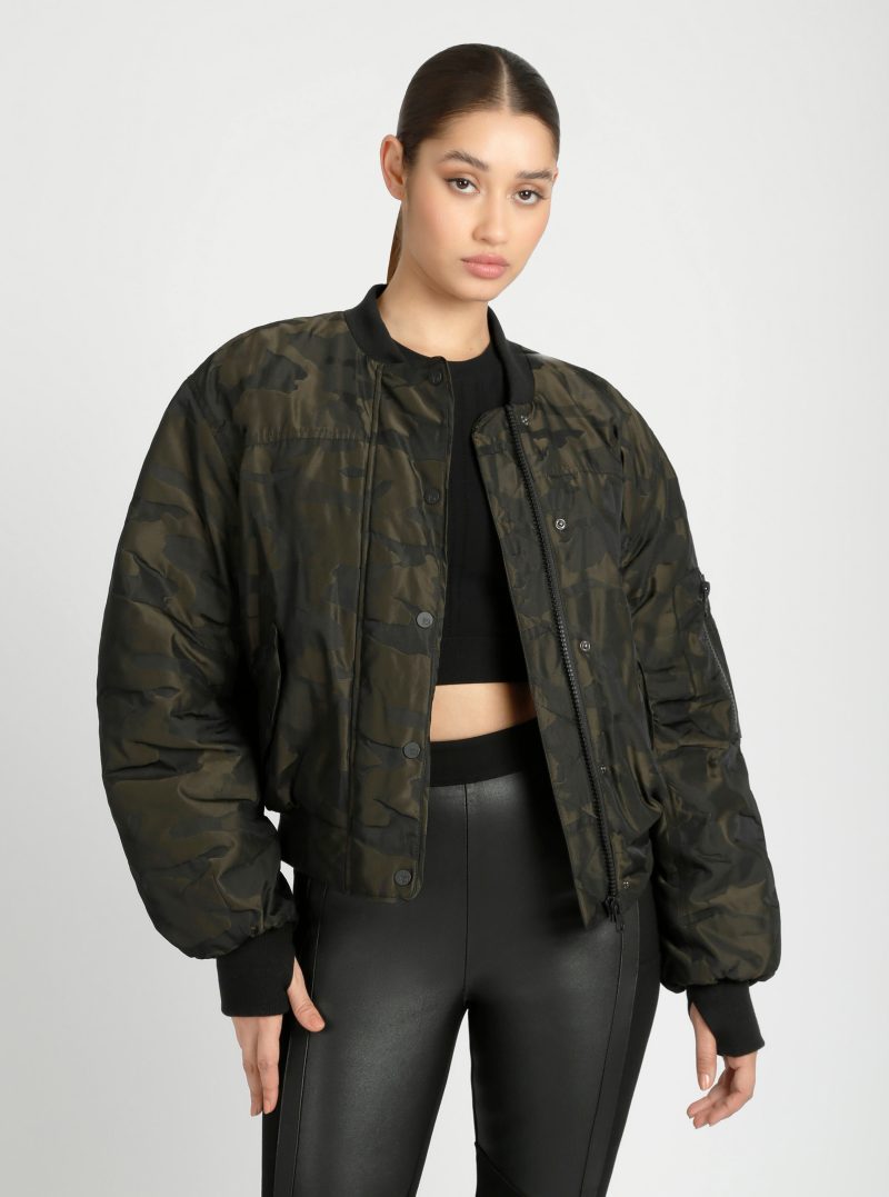 Logan Camo Bomber - Blanc Noir Online Store