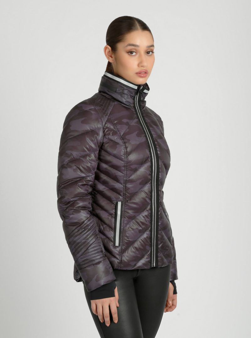 BLJC107605 CamoReflectivePuffer DarkCamo292 1566