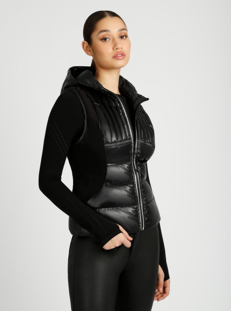 BLV03500 ReflectiveInsetFeatherWeightVest Black001 0685