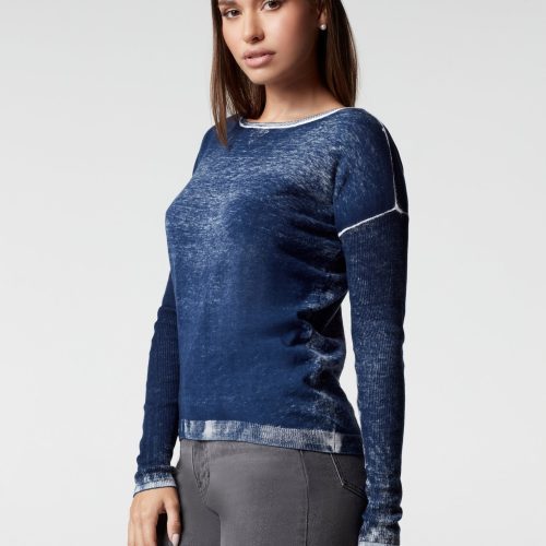 huntress boyfriend sweater 635806