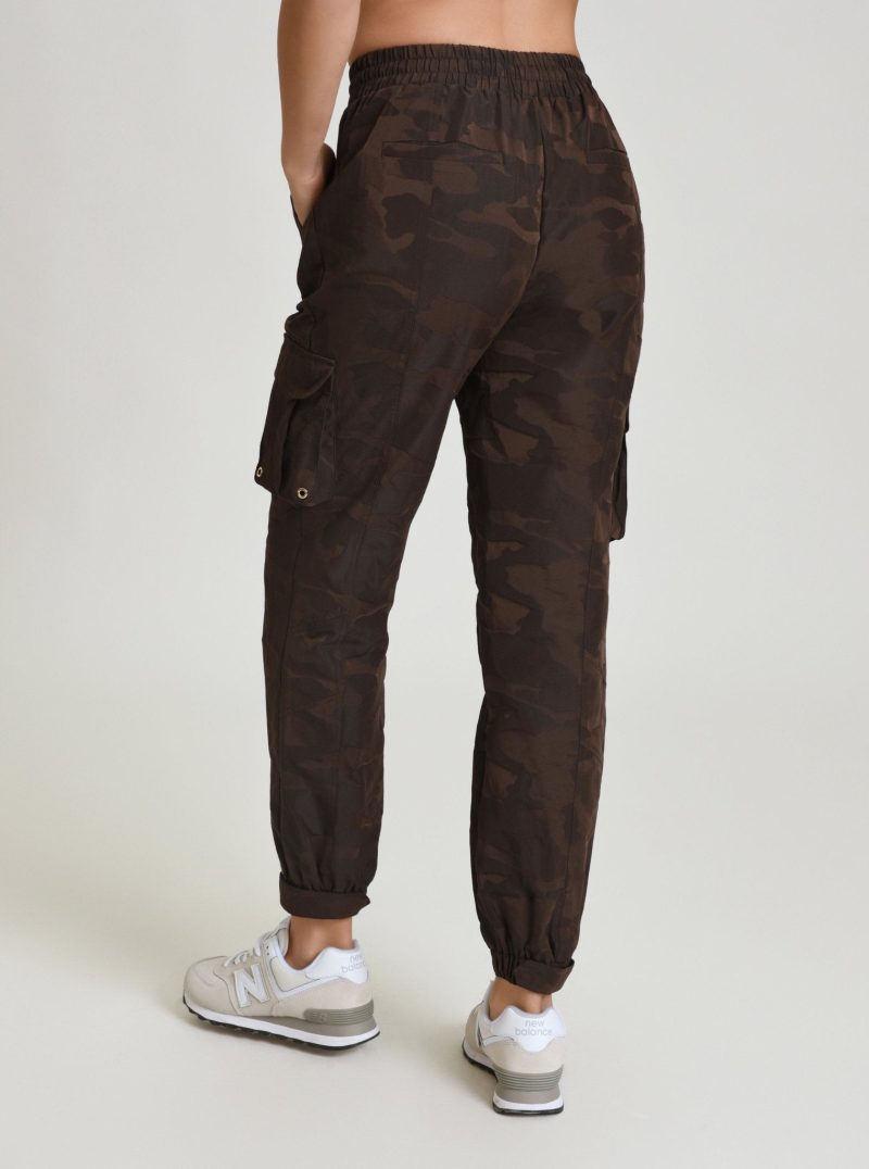 new camo pant gold trims 743578