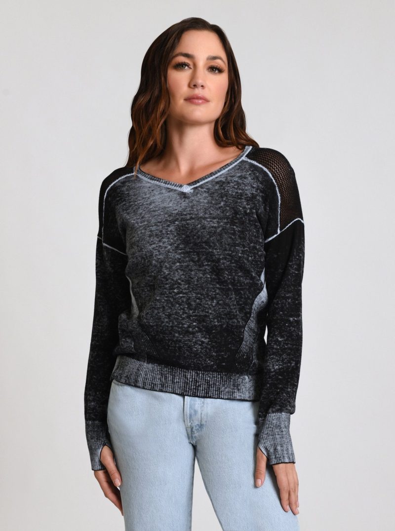 V-Neck Huntress Sweater - Blanc Noir Online Store